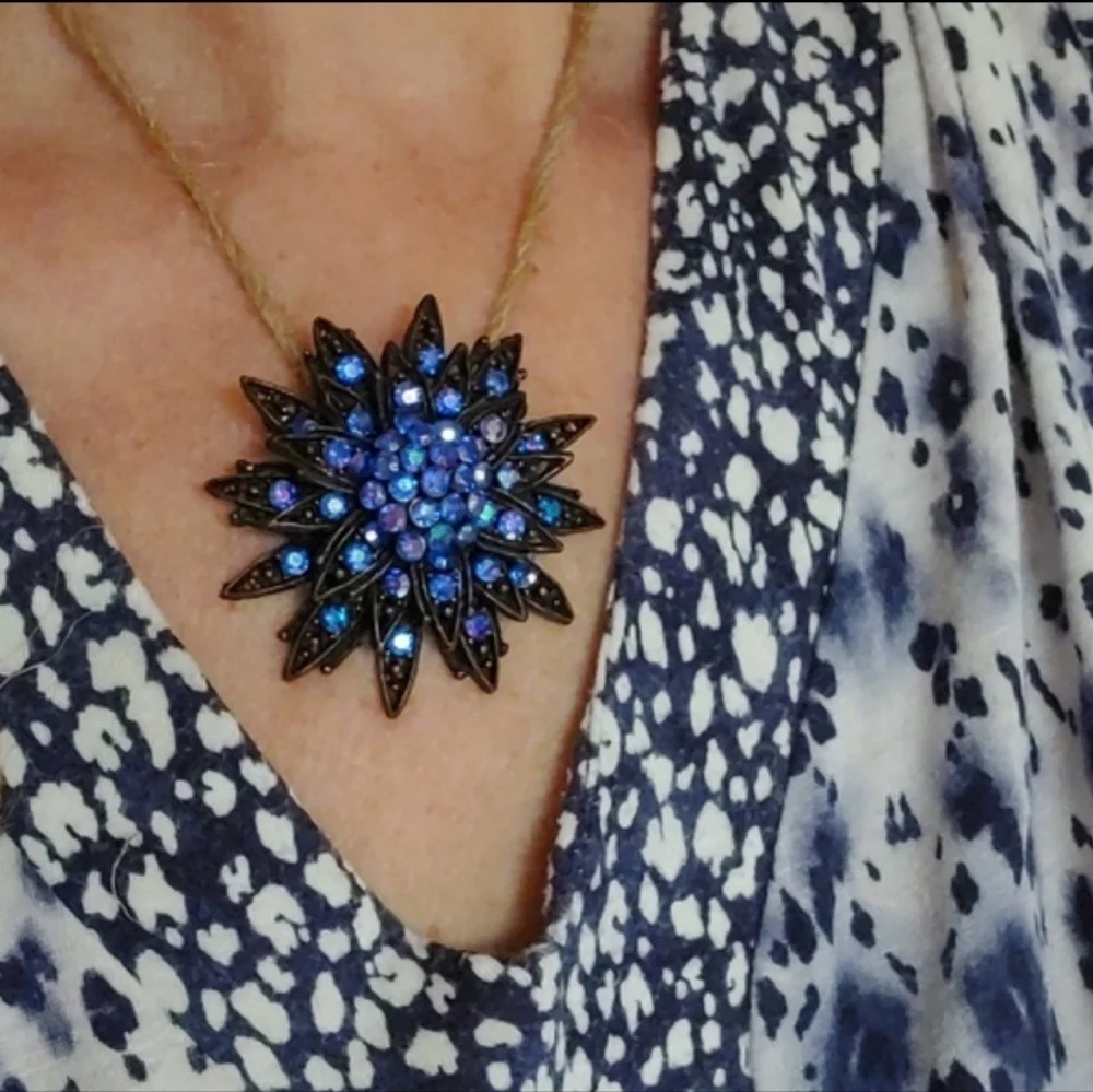 Vintage Brooch Blue & Purple Crystals Layered Flower Pattern in Bronze Setting